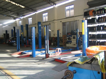 唐山精工汽修美容裝具學校開設哪些專業(yè)？