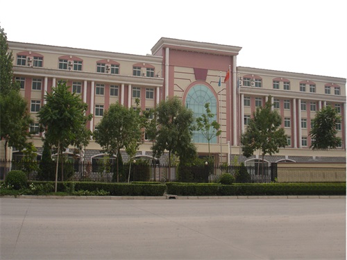學(xué)習(xí)汽修專業(yè)選擇哪所學(xué)校？   