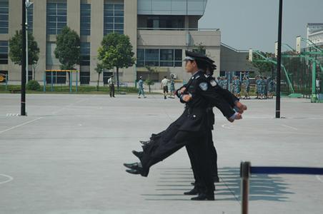 法律事務人員應掌握哪些能力？