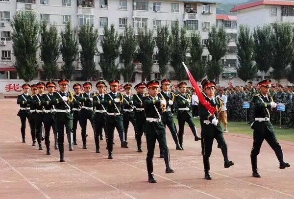 山東哪個(gè)學(xué)校有影視表演專業(yè)？