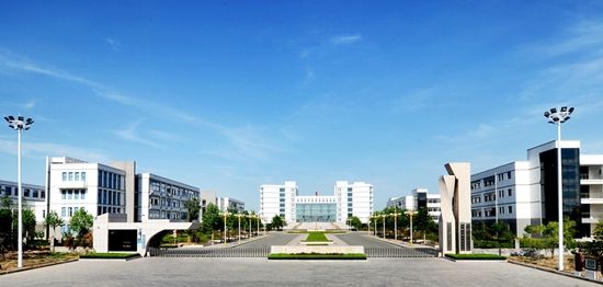 日照市技師學(xué)院學(xué)電子技術(shù)應(yīng)用怎么樣？
