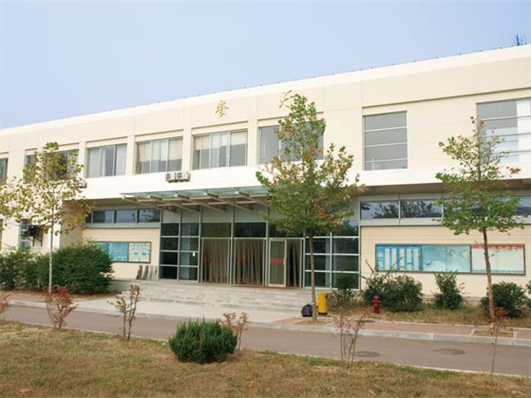 青島中魯中等專業(yè)學(xué)校怎么樣？它開設(shè)的海信班是怎么回事？