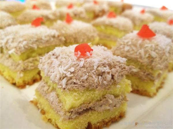 中西糕點(diǎn)無(wú)所不能，就在邢臺(tái)荔枝村烘焙專修學(xué)校！