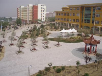 青島求實(shí)職業(yè)技術(shù)學(xué)院設(shè)施完善嗎？就業(yè)有保障嗎？
