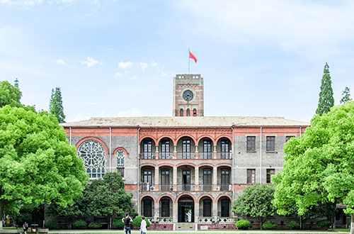 張家口新世紀(jì)職業(yè)學(xué)校有什么特點(diǎn)？為什么要選擇這家學(xué)校？